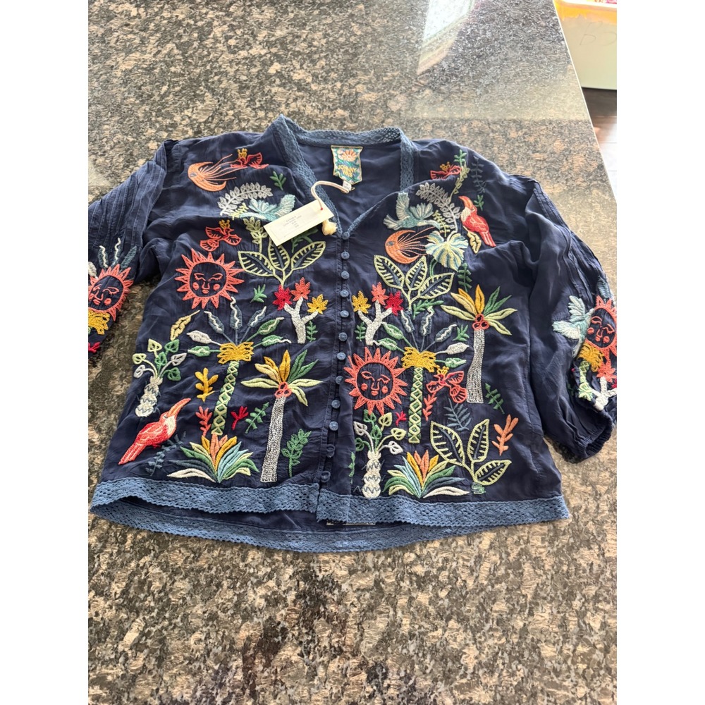 Johnny Was Navy Blue‎ Embroidered Tropical Sun Palm Tree Button Front Blouse NEW